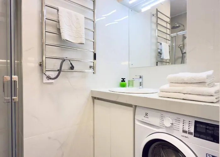 דירה Stylish Apartment. Heart Of The *