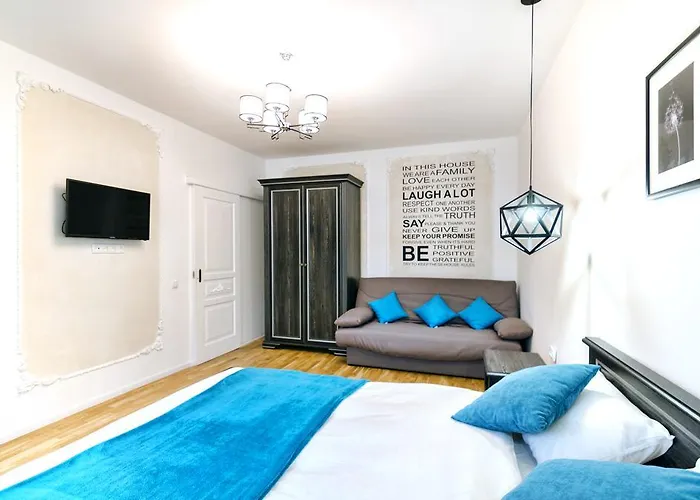 Stylish Apartment. Heart Of The דירה