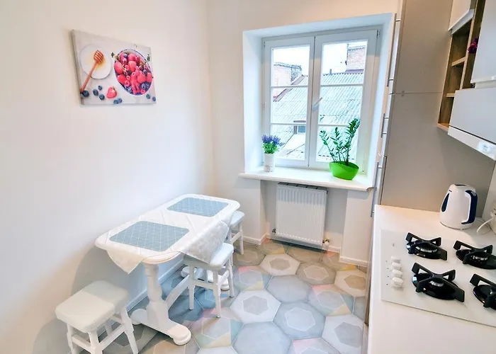 דירה Stylish Apartment. Heart Of The *